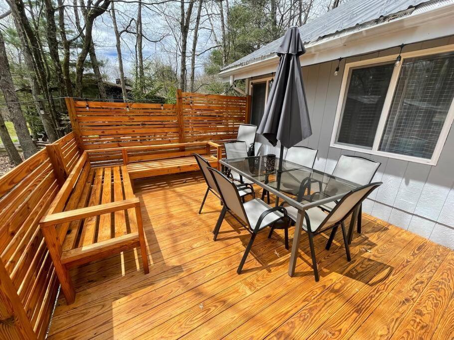 Modern Home Near Lake W Hottub, Game Room, Fireplace Albrightsville Bagian luar foto