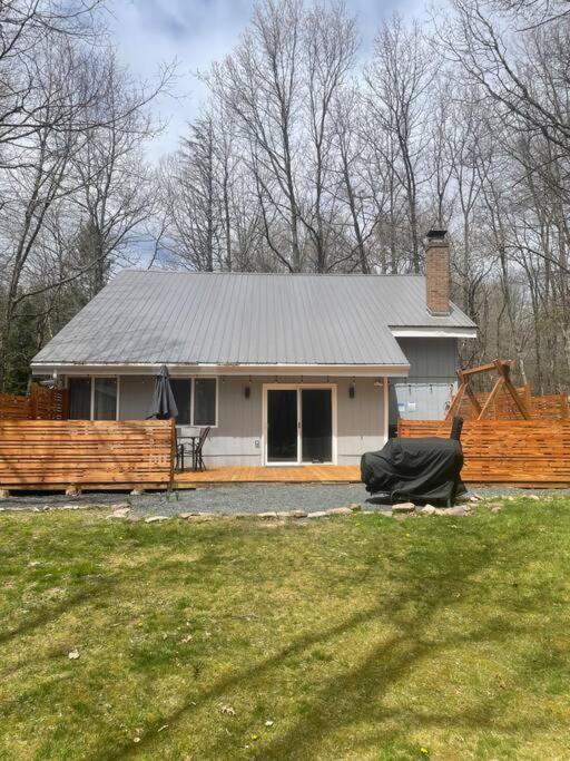 Modern Home Near Lake W Hottub, Game Room, Fireplace Albrightsville Bagian luar foto